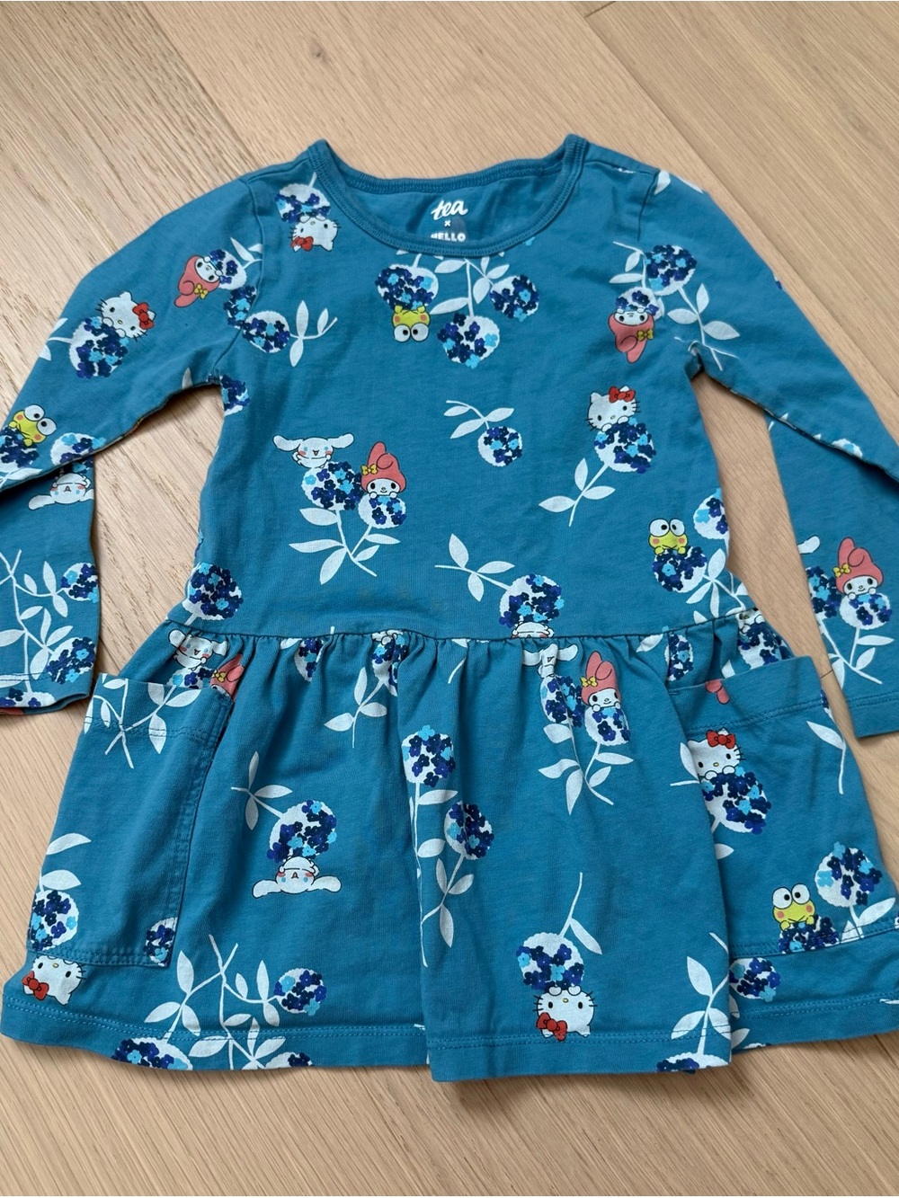 Tea Collection x Hello Kitty Tea Dress- euc- 18/24 mos